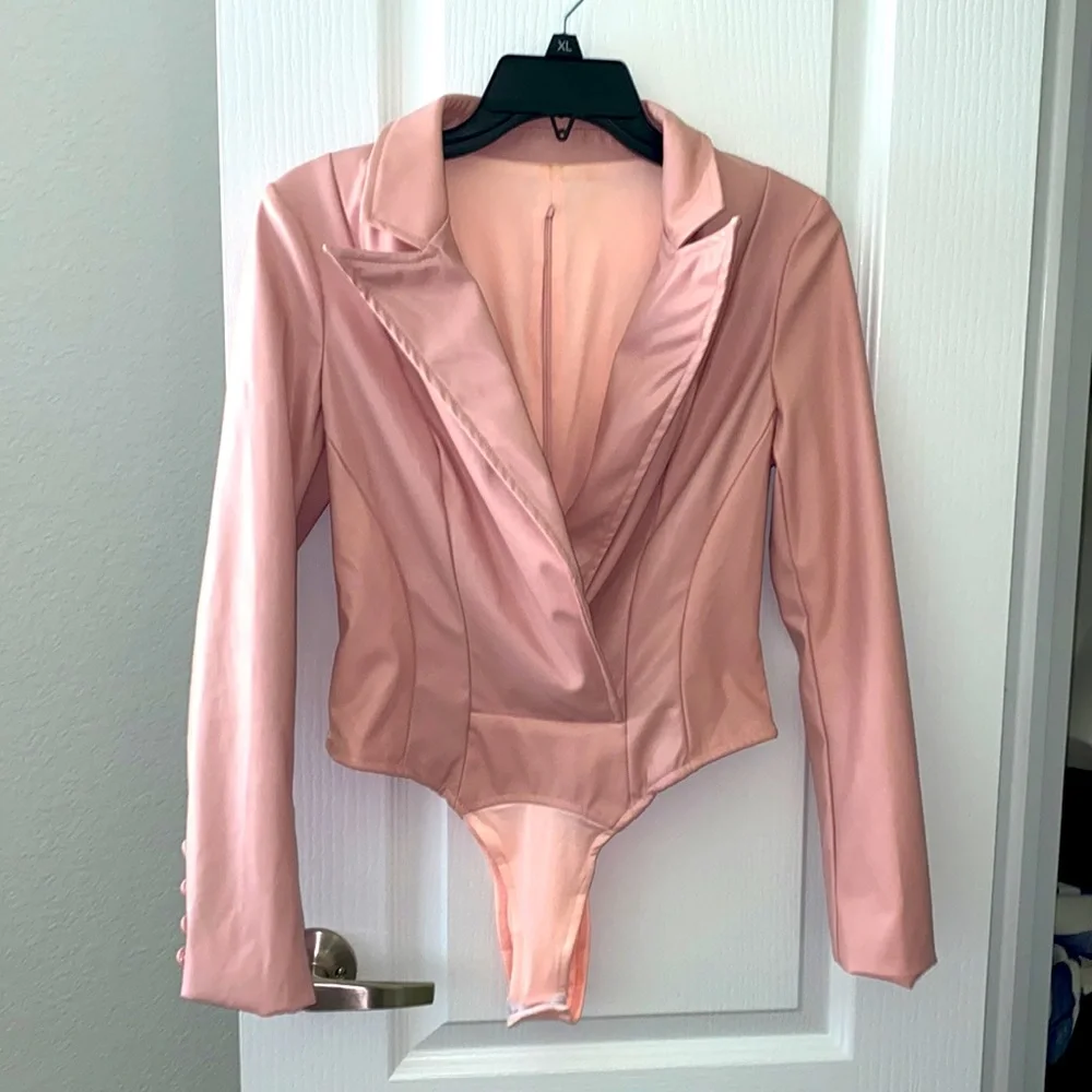 ❤️NEW Soft Pink Leather Dress Suit - READ DESCRIPTION - Picture 5 of 14